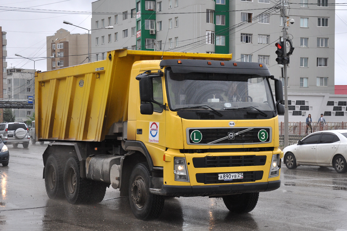 Чувашия, № А 890 УВ 21 — Volvo ('2002) FM12.440