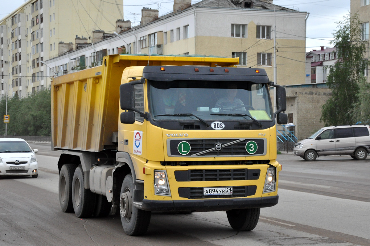 Чувашия, № А 894 УВ 21 — Volvo ('2002) FM12.440