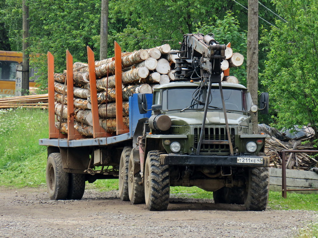 Кировская область, № Т 211 КЕ 43 — Урал-4320-01