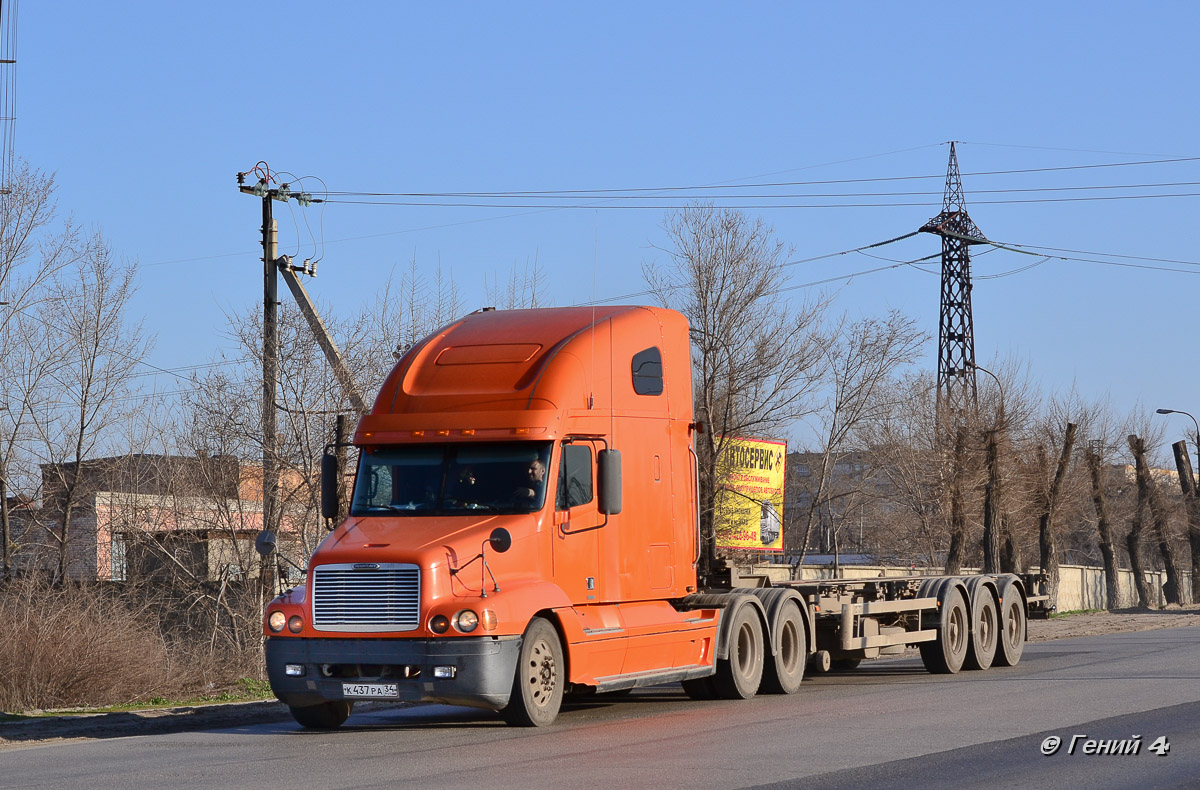 Волгоградская область, № К 437 РА 34 — Freightliner Century Class