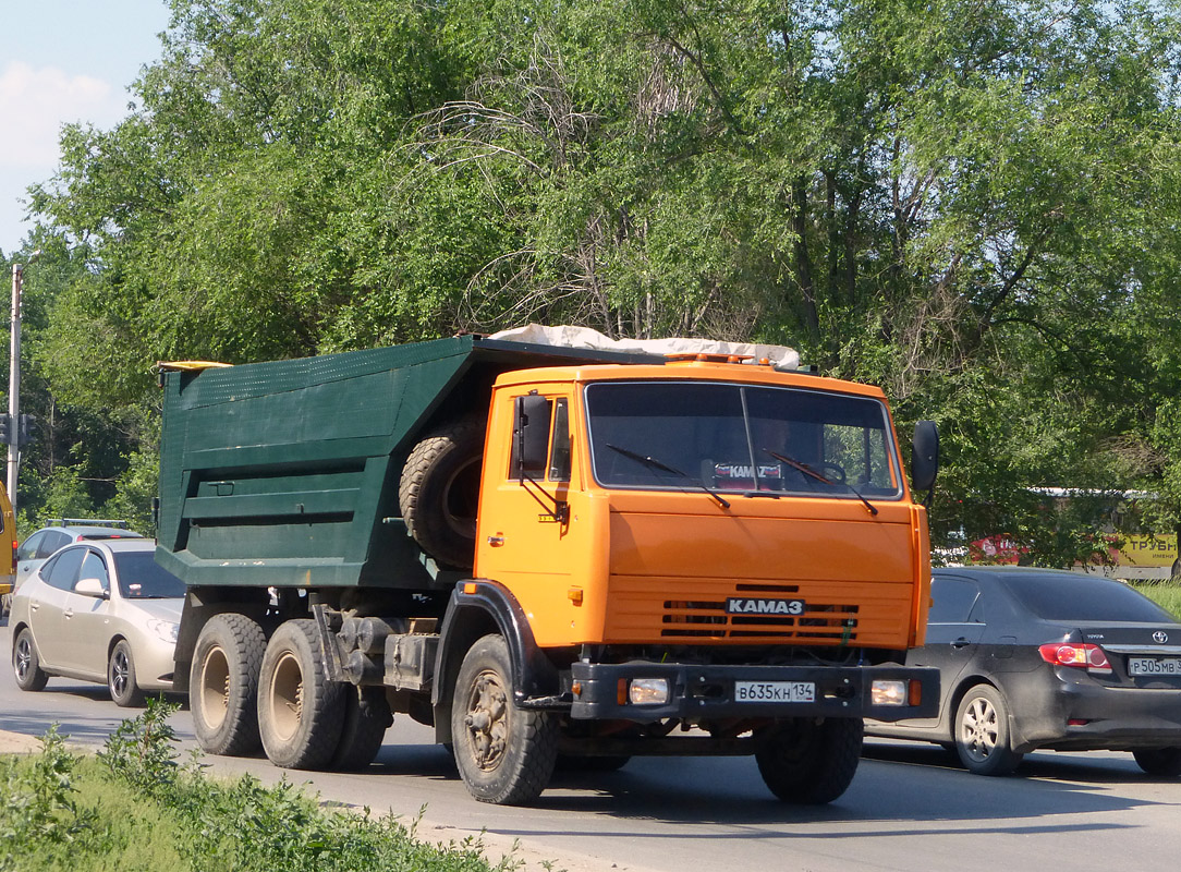 Волгоградская область, № В 635 КН 134 — КамАЗ-5511