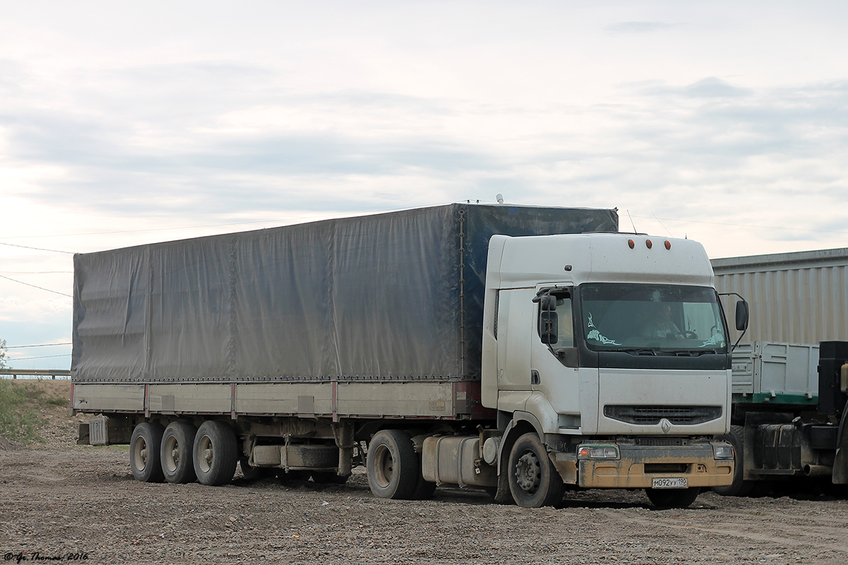 Московская область, № М 092 УУ 190 — Renault Premium ('1996)