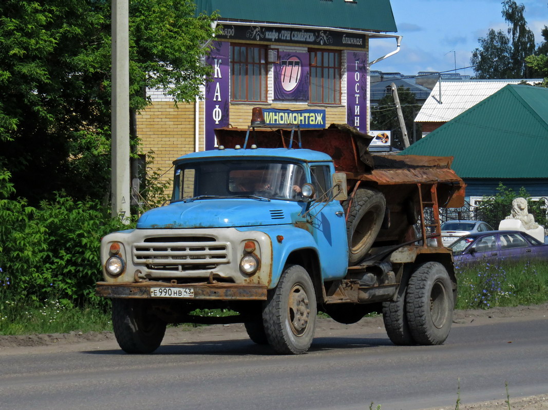 Кировская область, № Е 990 НВ 43 — ЗИЛ-495710