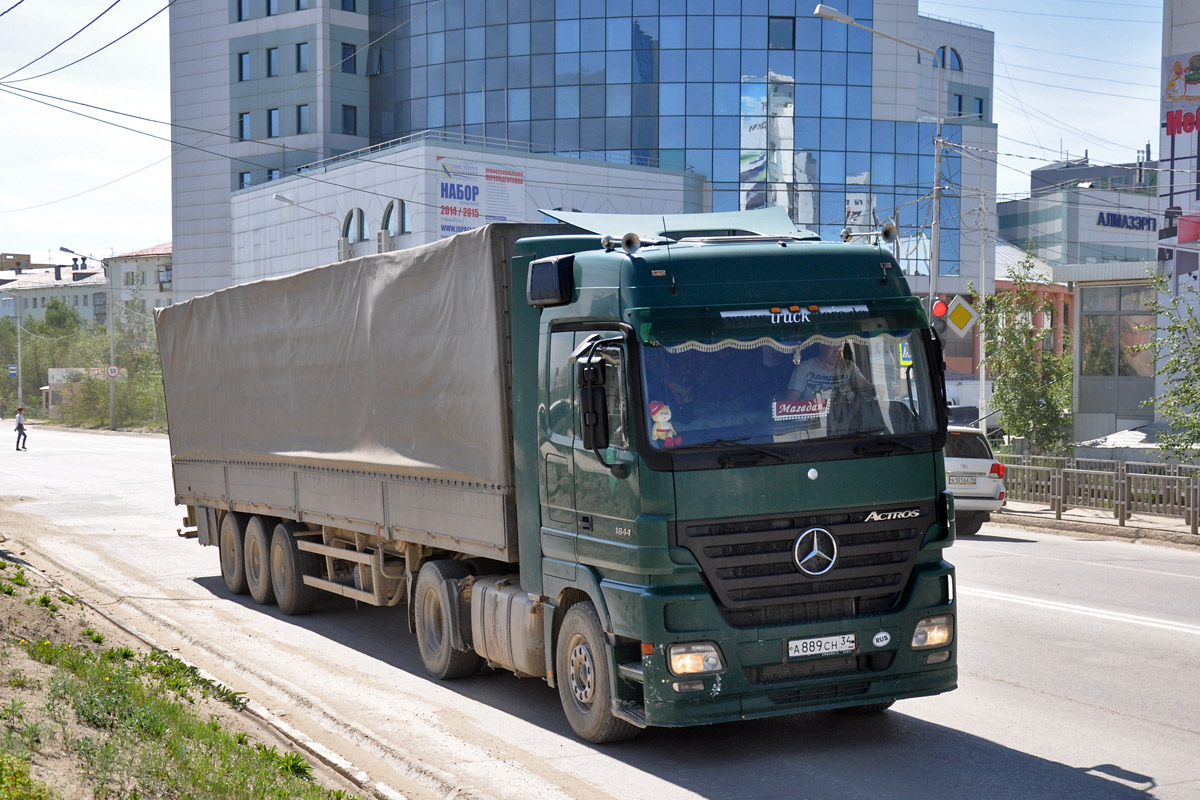 Магаданская область, № А 889 СН 34 — Mercedes-Benz Actros ('2003) 1844