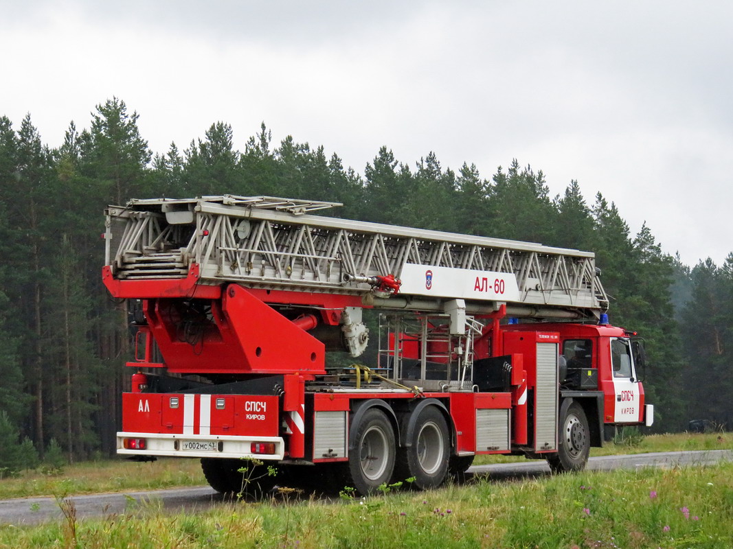 Кировская область, № У 002 МС 43 — Tatra 815 PJ