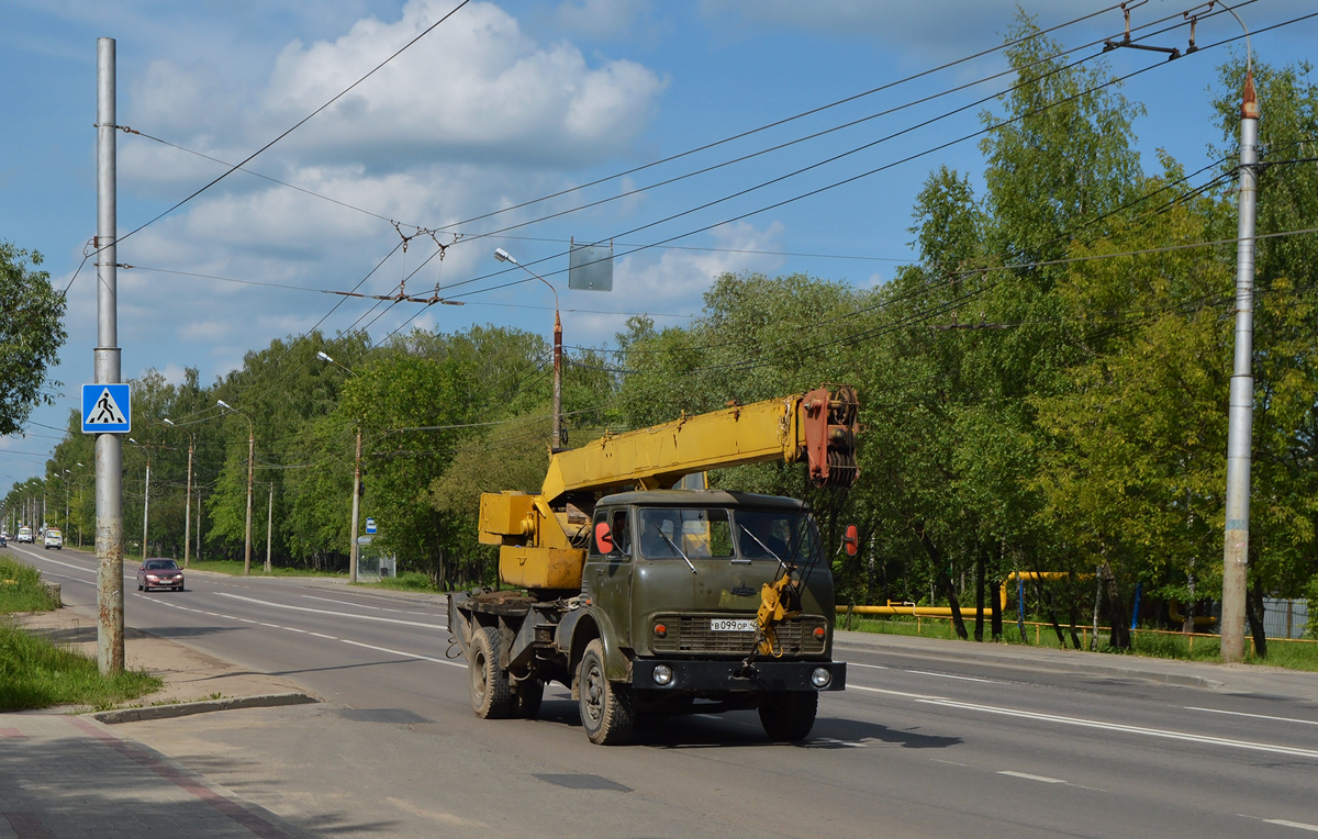 Калужская область, № В 099 ОР 40 — МАЗ-5334