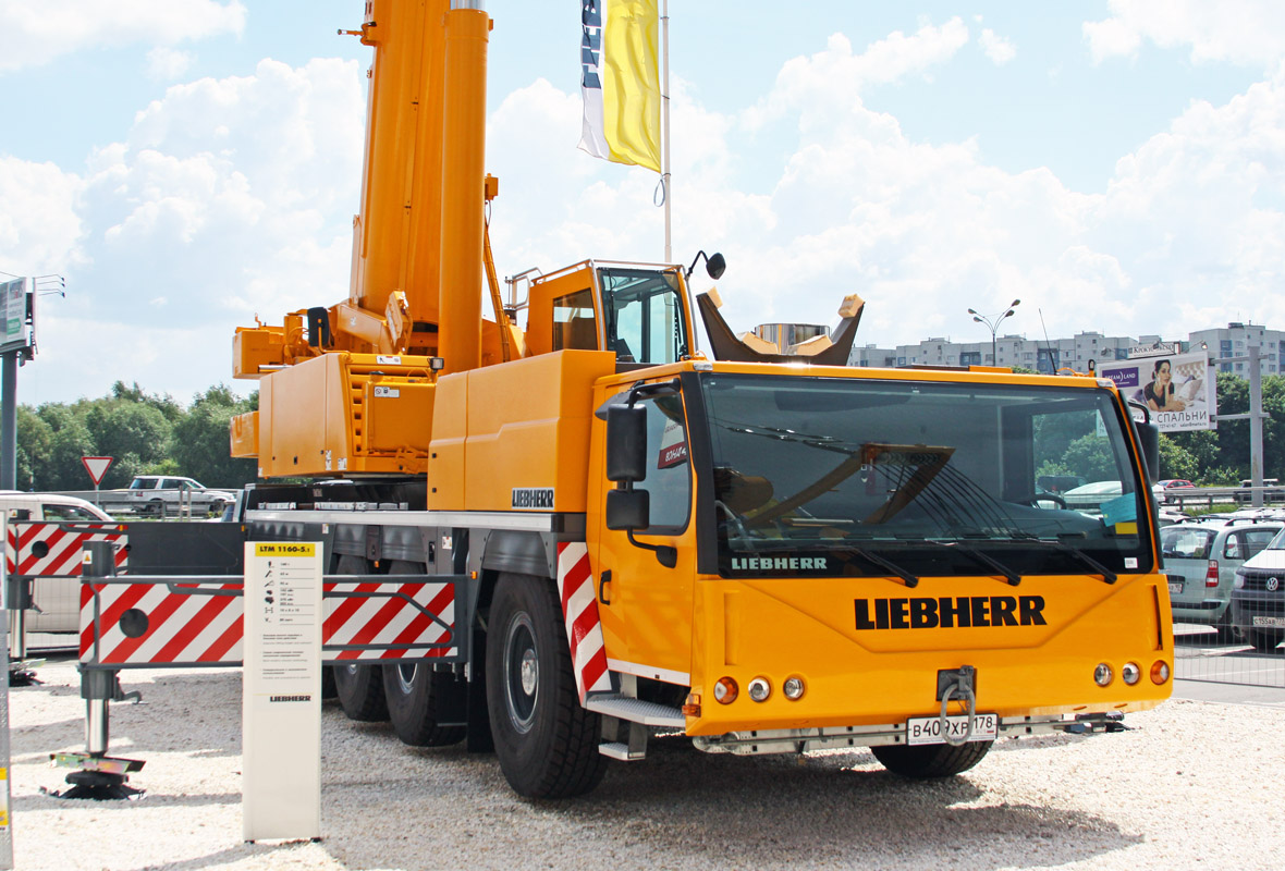 Санкт-Петербург, № В 409 ХР 178 — Liebherr (общая модель)