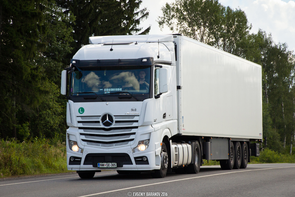 Словения, № NM SE-305 — Mercedes-Benz Actros ('2011)