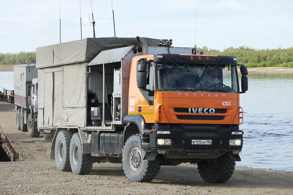 Ханты-Мансийский автоном.округ, № В 155 АН 186 — IVECO Trakker ('2007)