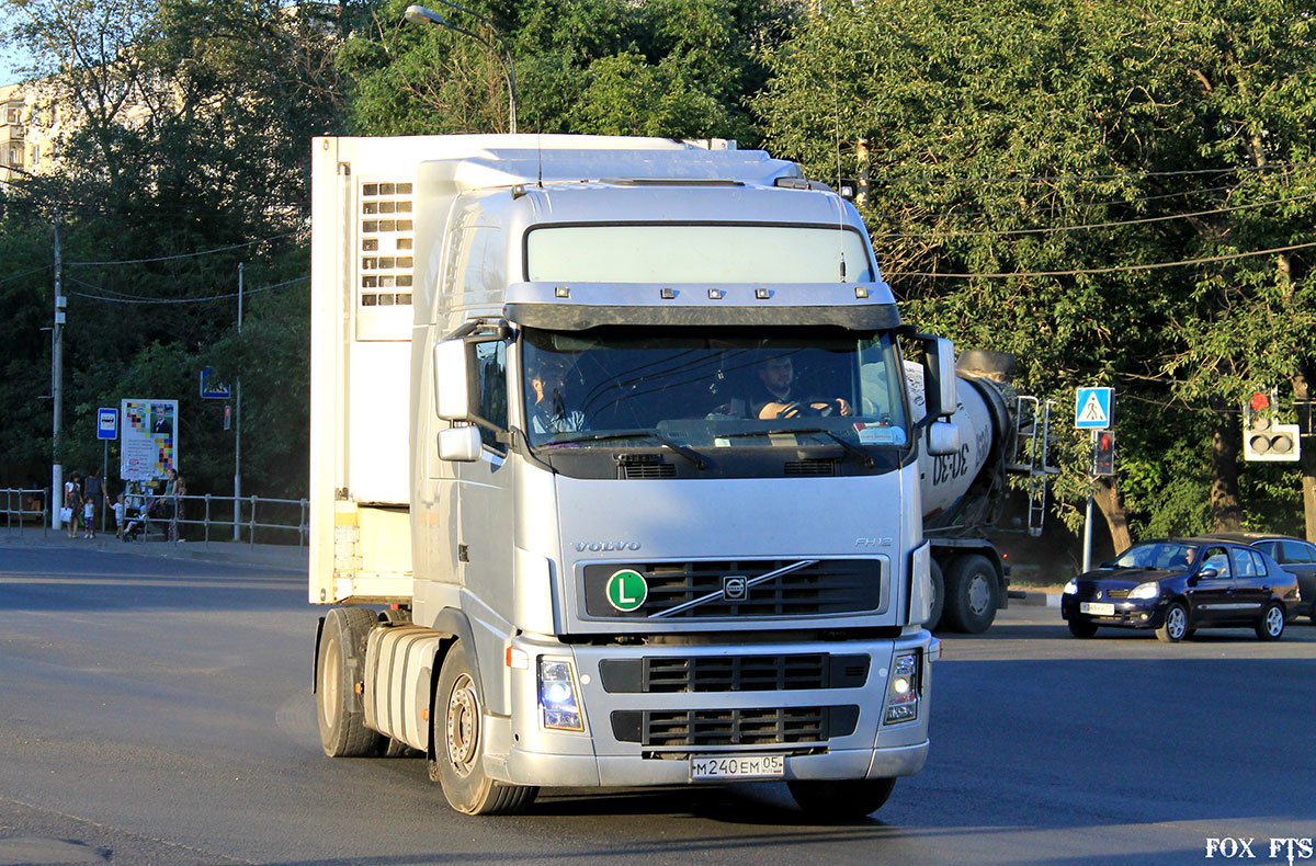 Дагестан, № М 240 ЕМ 05 — Volvo ('2002) FH12.480