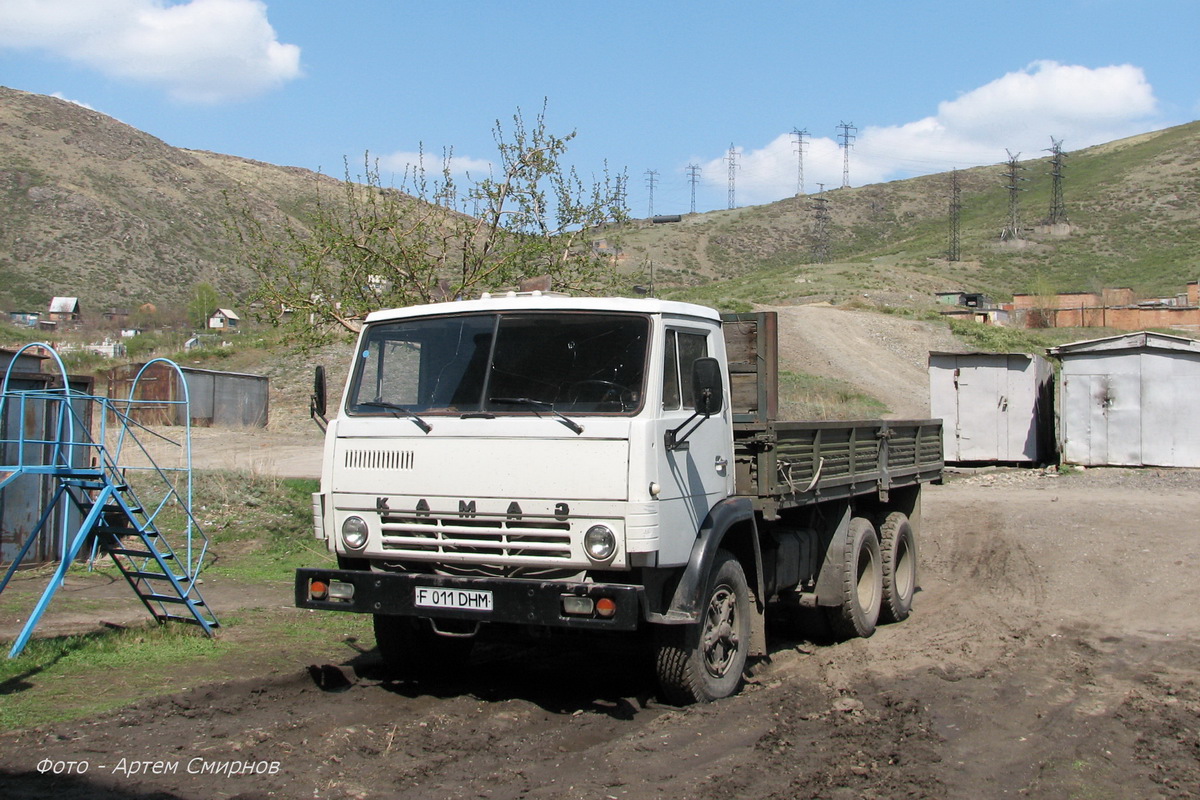 Восточно-Казахстанская область, № F 011 DHM — КамАЗ-5320