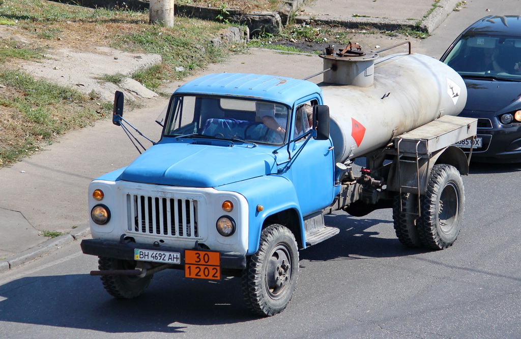 Одесская область, № ВН 4692 АН — ГАЗ-53-12