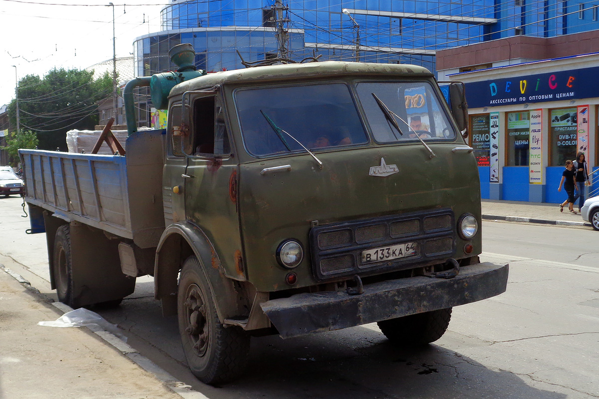 Саратовская область, № В 133 КА 64 — МАЗ-500