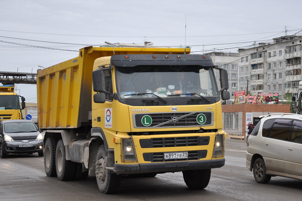 Чувашия, № А 891 УВ 21 — Volvo ('2002) FM12.440