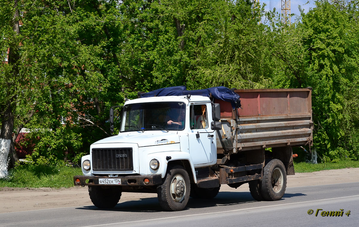 Волгоградская область, № А 452 ЕК 134 — ГАЗ-3309