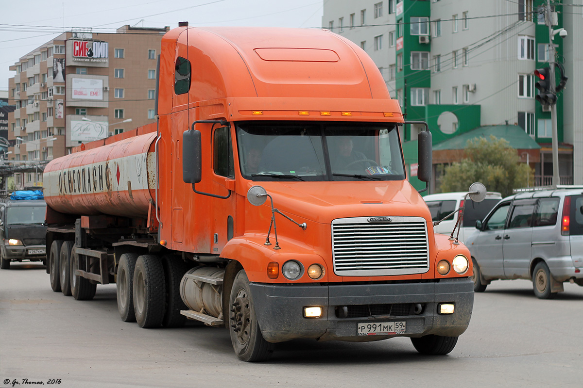 Саха (Якутия), № Р 991 МК 59 — Freightliner Century Class