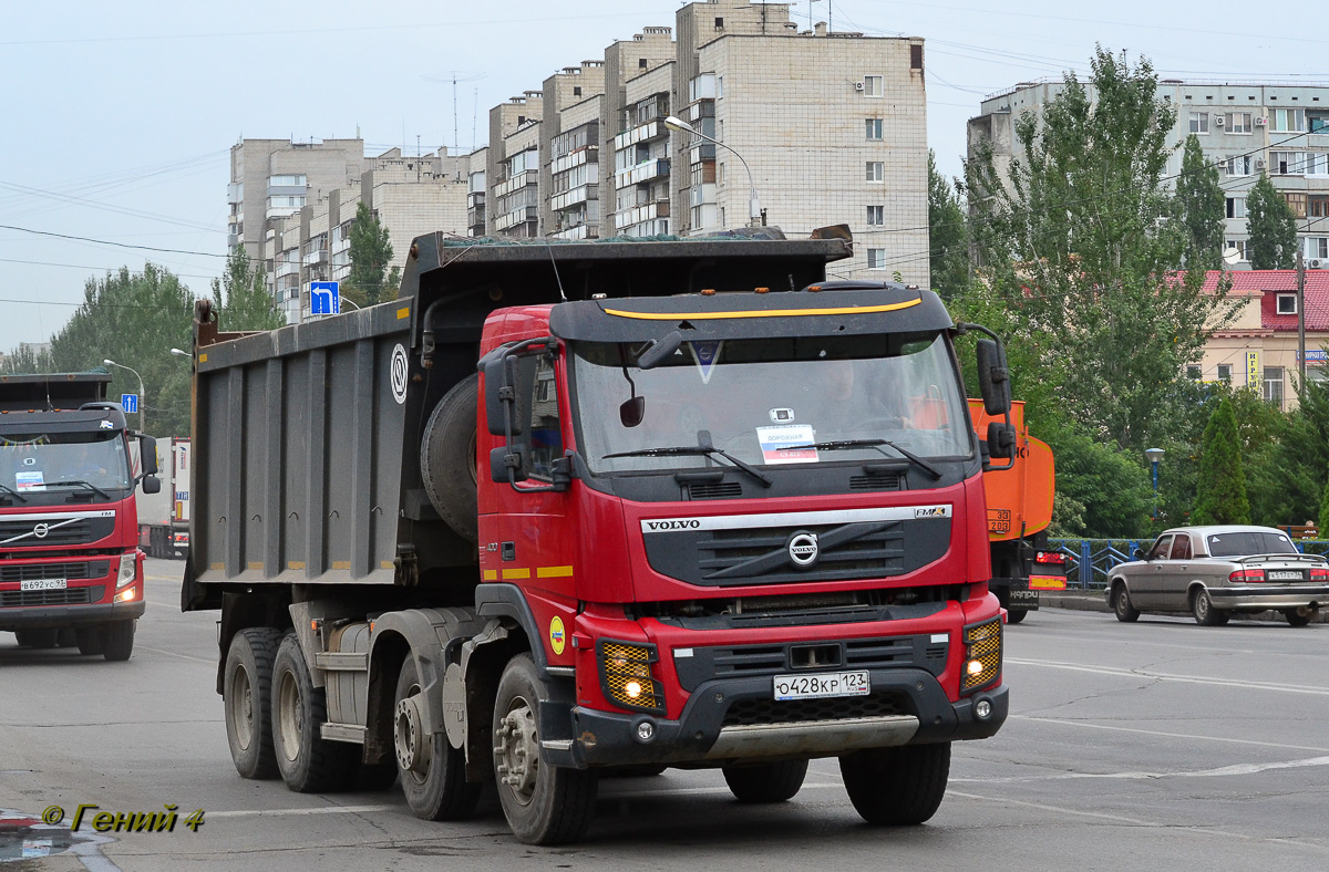 Краснодарский край, № О 428 КР 123 — Volvo ('2010) FMX.400 [X9P]