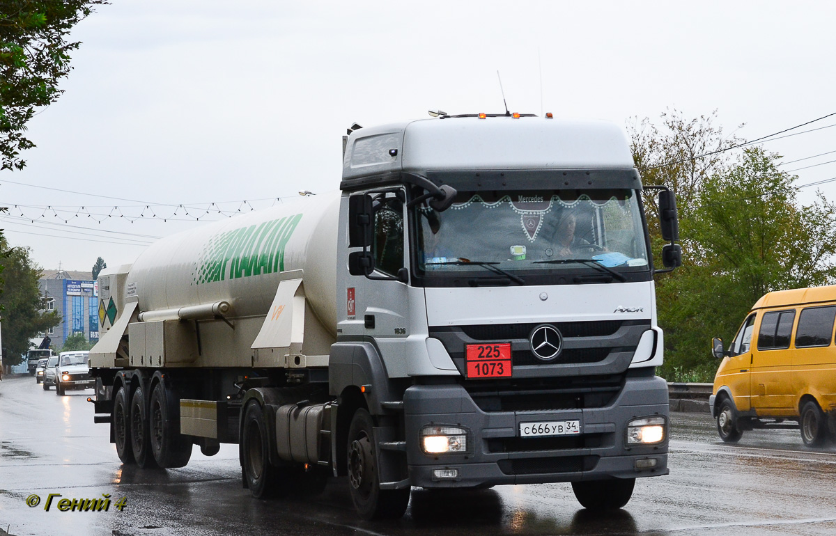 Волгоградская область, № С 666 УВ 34 — Mercedes-Benz Axor 1836