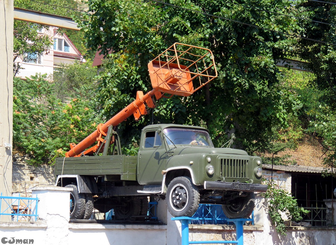 Севастополь, № (92) Б/Н 0005 — ГАЗ-52-01; Севастополь — Автомобили на постаментах; Техника на постаментах, памятники (Севастополь)