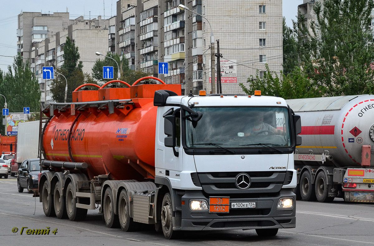 Волгоградская область, № В 100 КЕ 134 — Mercedes-Benz Actros '09 2641 [Z9M]