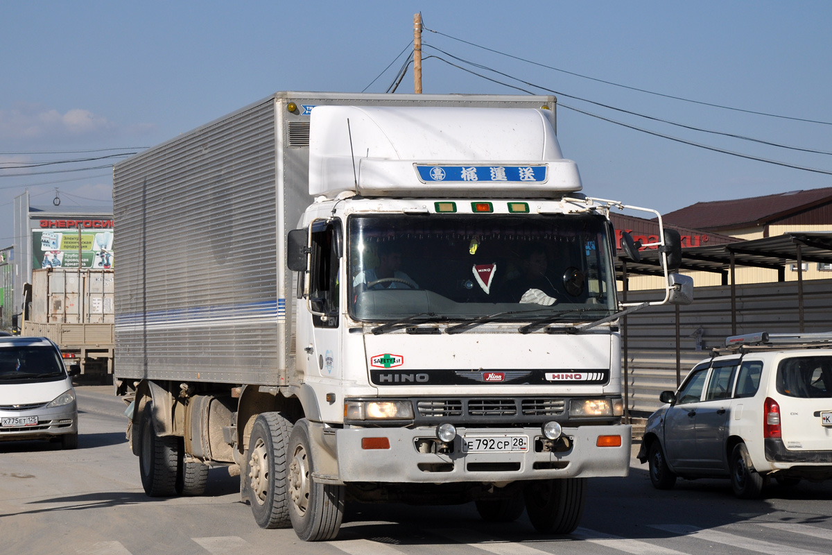 Амурская область, № Е 792 СР 28 — Hino FN