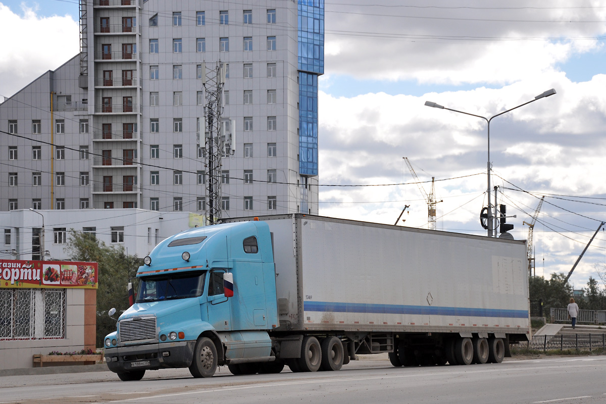 Хабаровский край, № Х 188 МС 27 — Freightliner Century Class