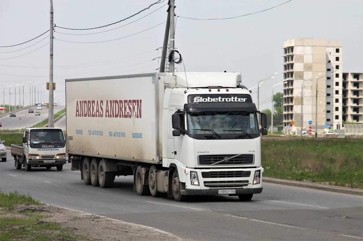 Красноярский край, № С 580 ЕР 124 — Volvo ('2002) FH12.420