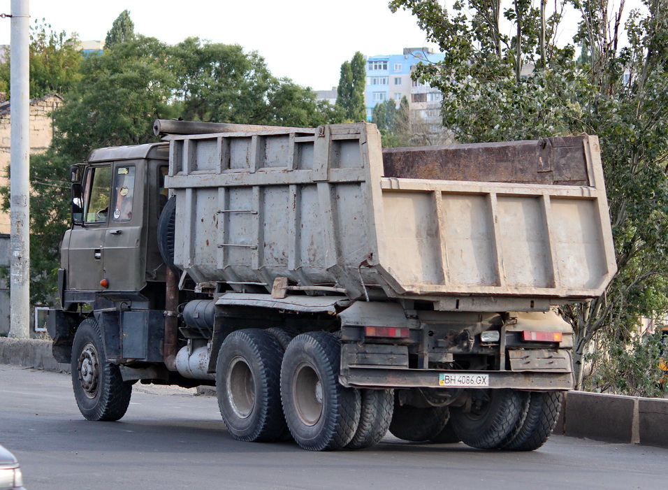 Одесская область, № ВН 4086 СХ — Tatra 815-2 S1