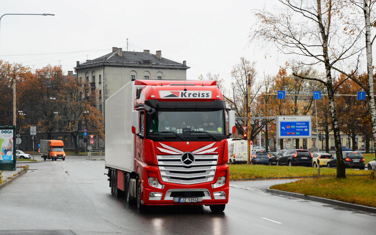 Латвия, № 954 — Mercedes-Benz Actros ('2011)