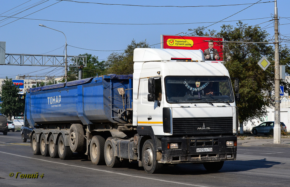 Волгоградская область, № В 925 СН 134 — МАЗ-6430A8