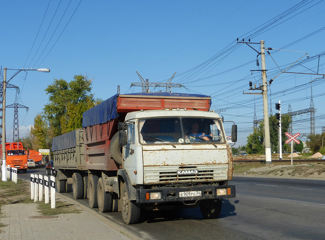 Волгоградская область, № Е 909 РЕ 34 — КамАЗ-55111-01 [55111A]