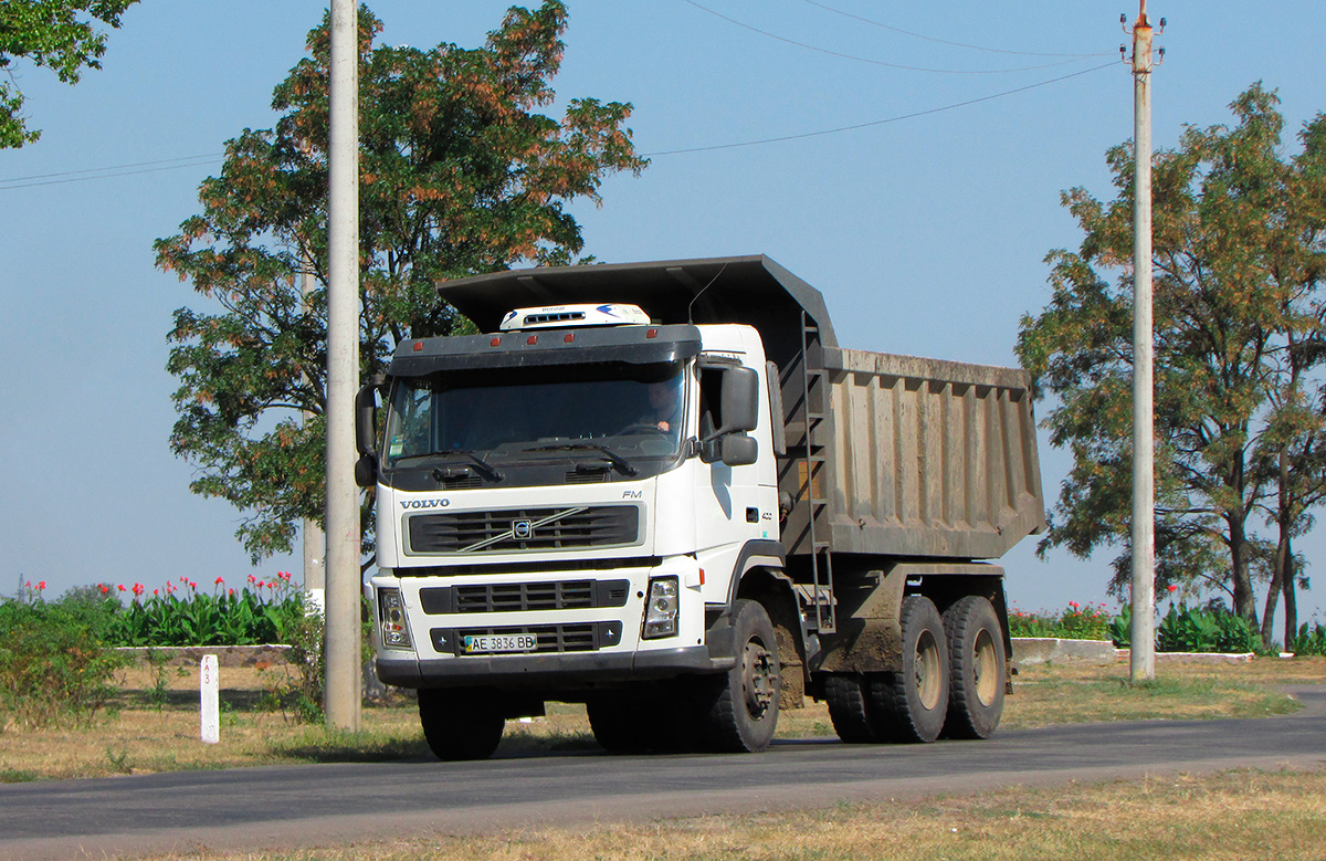 Днепропетровская область, № АЕ 3836 ВВ — Volvo ('2002) FM12.400