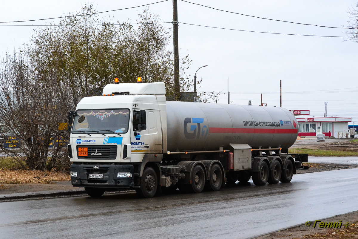 Волгоградская область, № В 092 ВВ 134 — МАЗ-6430B9