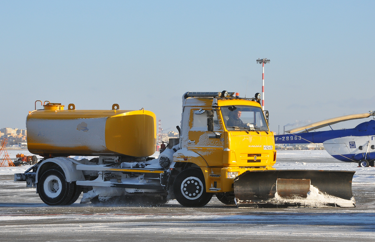 Омская область, № 126 — КамАЗ-43253-H3