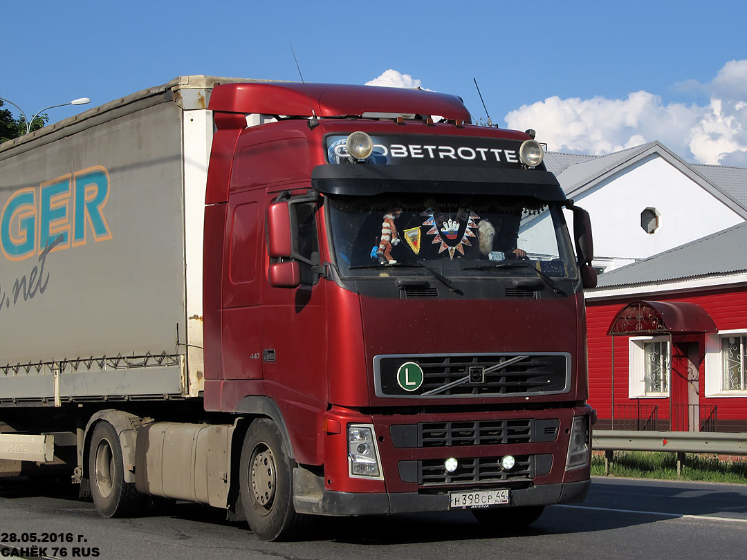 Костромская область, № Н 398 СР 44 — Volvo ('2002) FH12.440