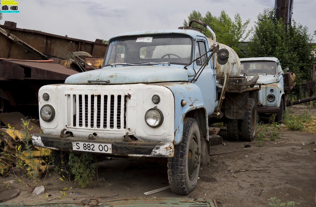 Павлодарская область, № S 882 OO — ГАЗ-53-12