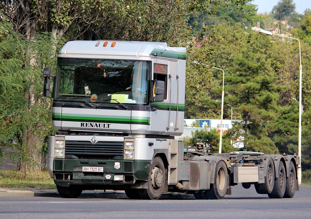 Одесская область, № ВН 7323 ВС — Renault Magnum Integral ('1997)