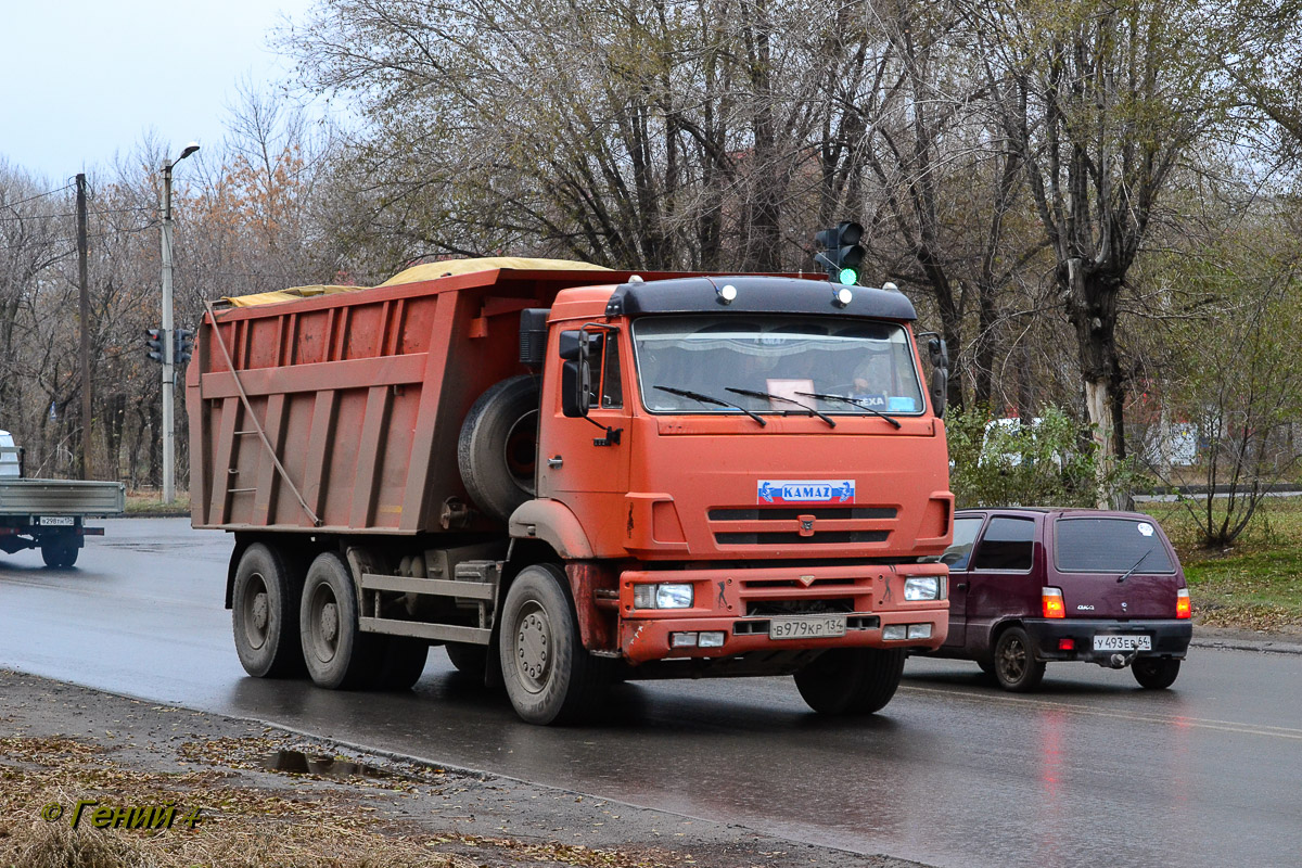 Волгоградская область, № В 979 КР 134 — КамАЗ-6520-06 [65200F]