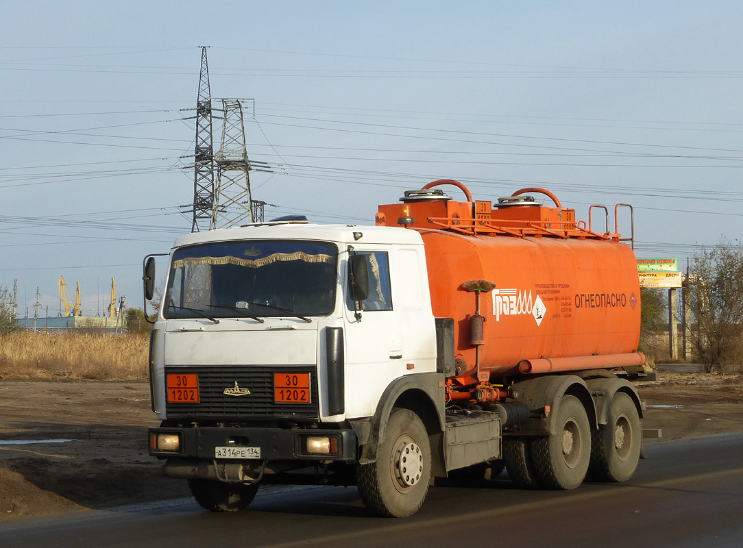 Волгоградская область, № А 314 РЕ 134 — МАЗ-630305