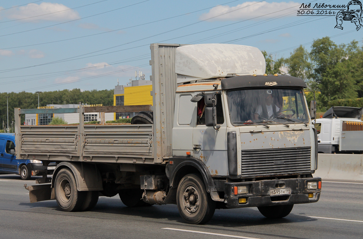 Москва, № В 595 ТН 199 — МАЗ-53366