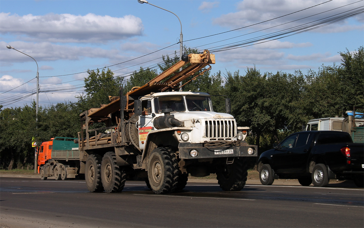 Красноярский край, № Р 063 МТ 24 — Урал-4320-61