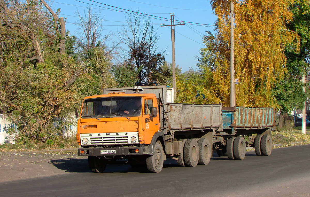 Днепропетровская область, № 525-05 АА — КамАЗ-5320