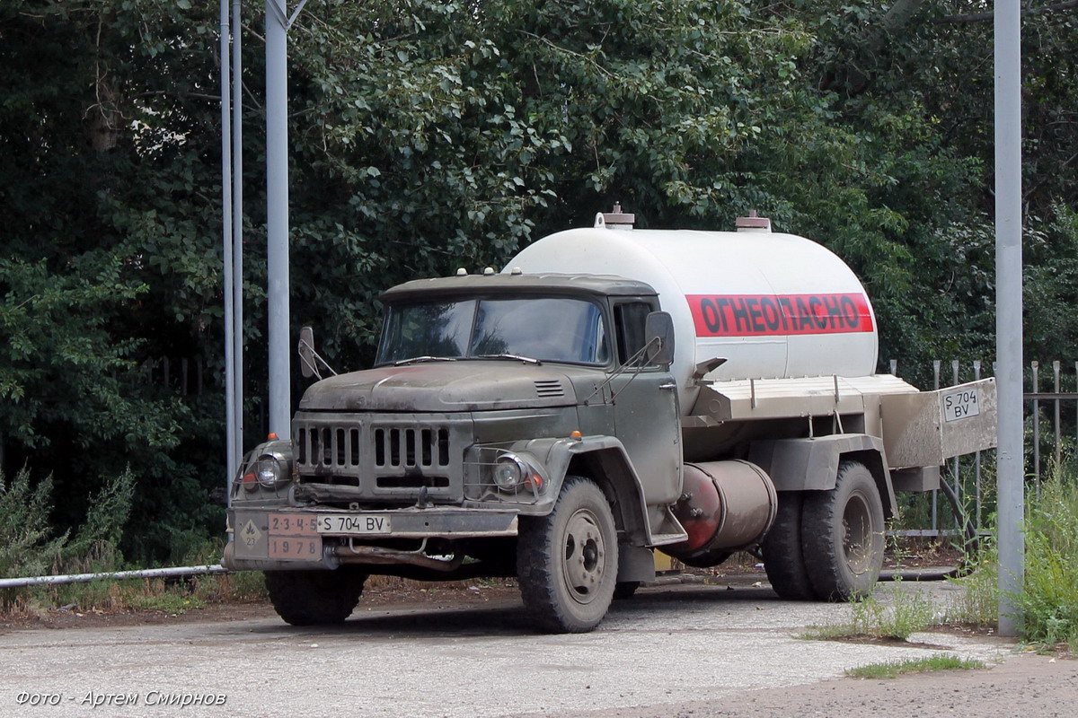 Павлодарская область, № S 704 BV — ЗИЛ-431412