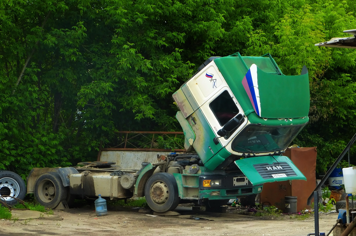 Калужская область, № М 519 ММ 40 — MAN F2000 19.364