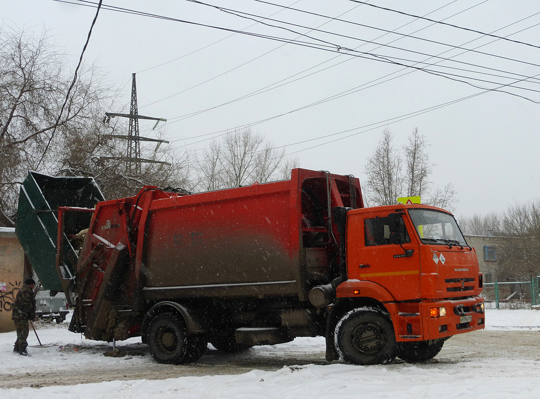 Волгоградская область, № В 939 ЕЕ 134 — КамАЗ-53605-L4