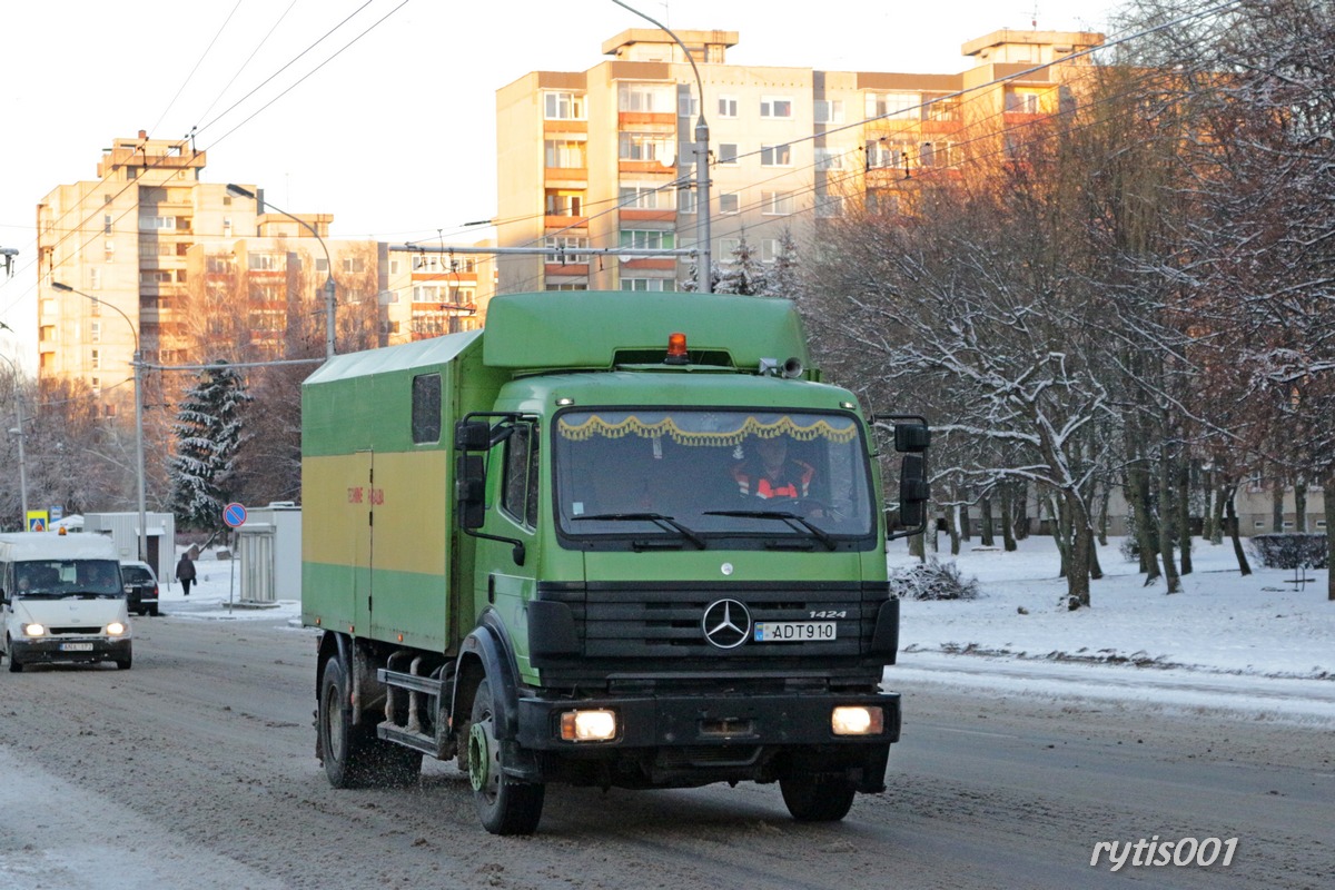 Литва, № ADT 910 — Mercedes-Benz MK 1424