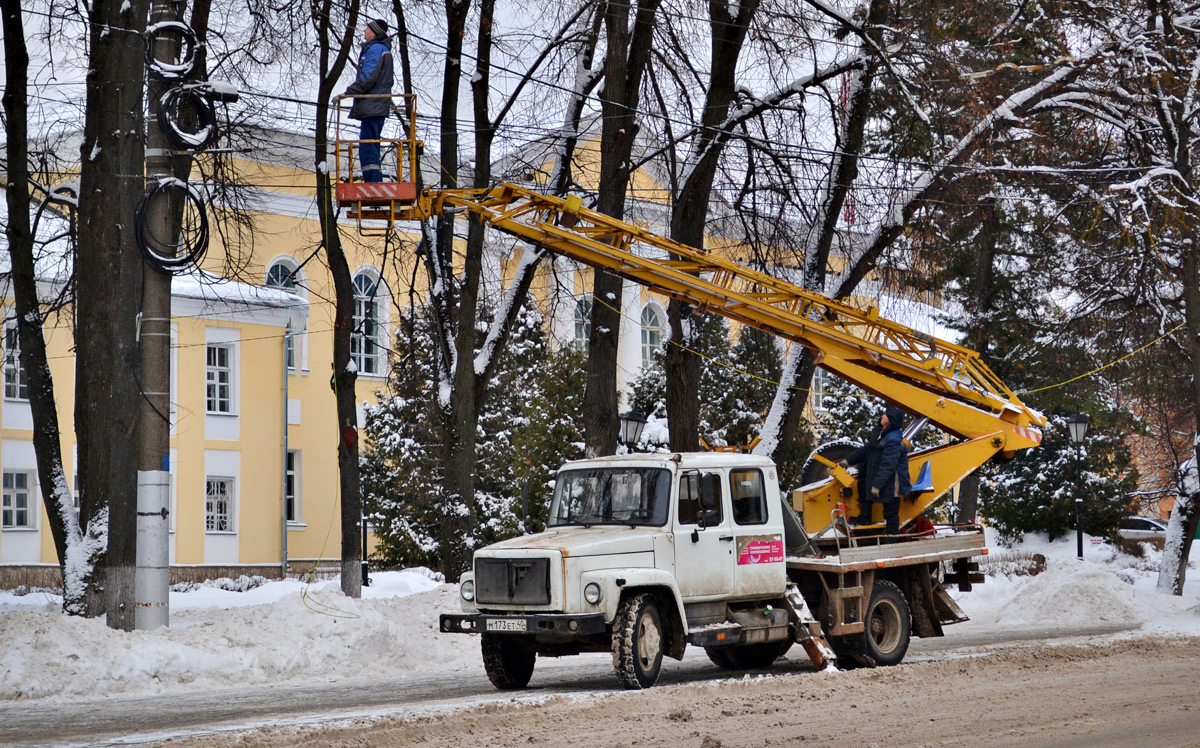 Калужская область, № М 173 ЕТ 40 — ГАЗ-3309