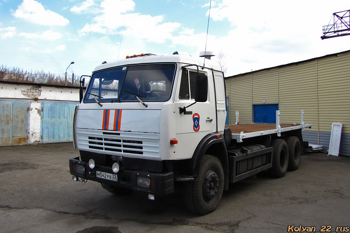 Алтайский край, № М 042 РВ 22 — КамАЗ-53215-15 [53215R]