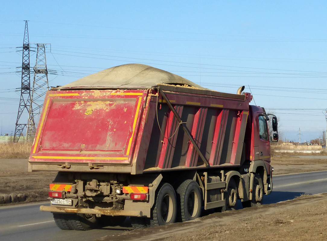 Волгоградская область, № А 025 СС 134 — Volvo ('2013) FMX.460 [X9P]