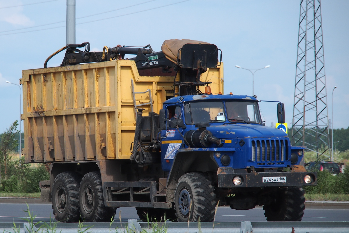 Ханты-Мансийский автоном.округ, № В 245 АА 186 — Урал-4320-40